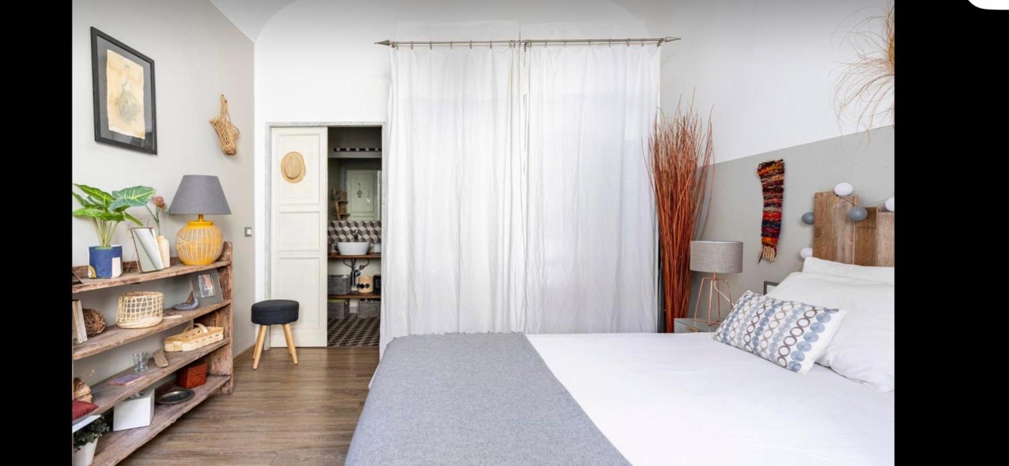 شقة Cocoon, Atypical Flat In Historic Center & Breakfast سارزانا المظهر الخارجي الصورة